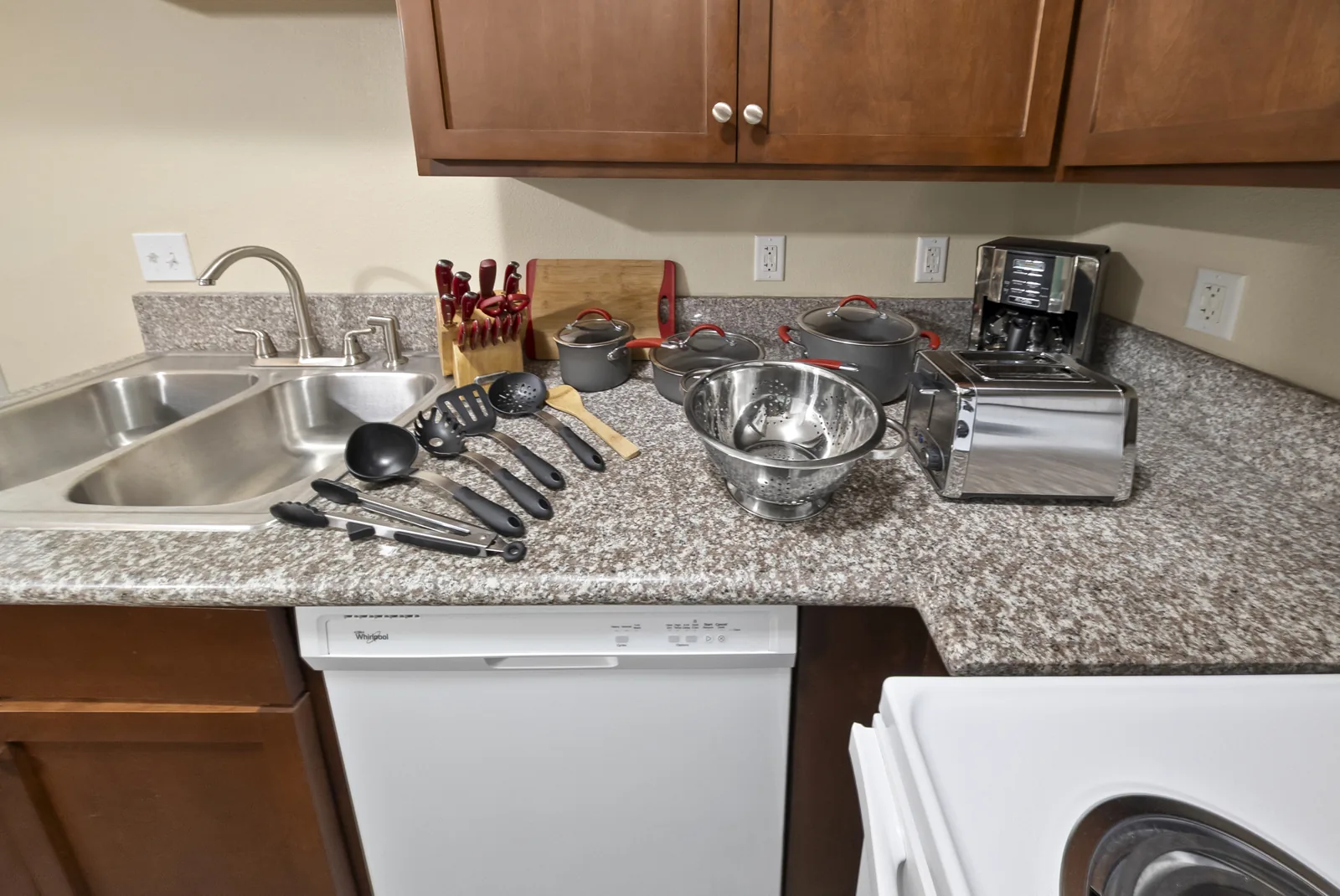 Bayou cookware, knife set, blender, toaster and coffee maker